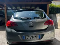 Usata Opel Astra 101 CV (74 kW) 2010 Grigio Berlina