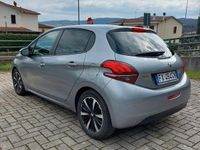 Usata Peugeot 208 Signature Sky 102 CV (75 kW) 2019 Grigio Utilitaria