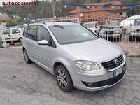 Usata VW Touran 150 CV (110 kW) 2010 Argento Monovolume