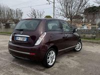 Usata Lancia Ypsilon 75 CV (55 kW) 2011 Lilla Utilitaria