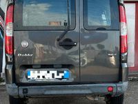 Usata Fiat Doblò 105 CV (77 kW) 2009 Marrone Monovolume