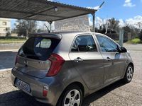 Usata Kia Picanto 67 CV (49 kW) 2015 Giallo Utilitaria