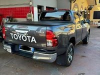 Usata Toyota HiLux Lounge 204 CV (150 kW) 2022 Grigio Pick-up
