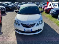 Usata Lancia Ypsilon Gold 69 CV (50 kW) 2021 Bianco Utilitaria