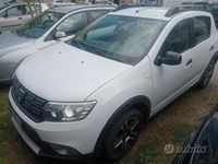 Usata Dacia Sandero Stepway 90 CV (66 kW) 2018 Bianco SUV