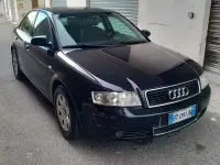 Usata Audi A4 130 CV (95 kW) 2002 Bluazzurro Berlina