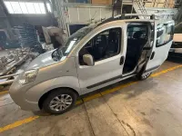Usata Fiat Qubo Trekking 77 CV (56 kW) 2015 Grigio Monovolume