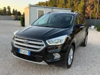 Usata Ford Kuga Titanium 120 CV (88 kW) 2017 Nero SUV