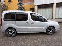 Usata Peugeot TePee 109 CV (80 kW) 2011 Argento Station wagon