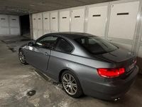 Usata BMW 325 218 CV (160 kW) 2006 Grigio Coupé