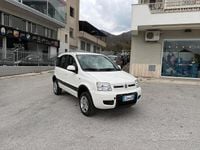 Usata Fiat Panda 4x4 Climbing 74 CV (54 kW) 2012 Bianco Utilitaria