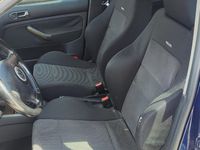 Begagnad VW Golf IV GTI 150 HK (110 kW) 2000 Blå Halvkombi