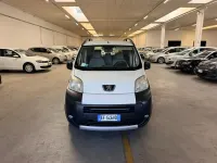 Usata Peugeot Bipper Premium 75 CV (55 kW) 2010 Bianco Monovolume