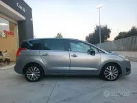 Usata Peugeot 5008 Allure 163 CV (119 kW) 2014 Grigio Monovolume