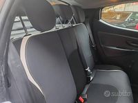 Usata Lancia Ypsilon 69 CV (50 kW) 2014 Grigio Utilitaria