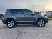 Usata Toyota RAV4 Executive 150 CV (110 kW) 2010 Grigio SUV