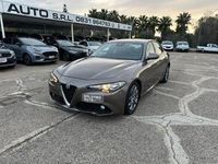 Usata Alfa Romeo Giulia 150 CV (110 kW) 2017 Grigio Berlina