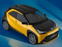 Nuova Toyota Aygo X Sport 116 CV (85 kW) 2025 Argento SUV