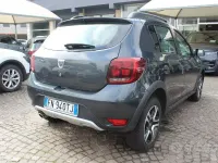 Usata Dacia Sandero Stepway 90 CV (66 kW) 2018 Grigio Berlina