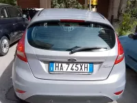 Usata Ford Fiesta 97 CV (71 kW) 2012 Grigio Berlina