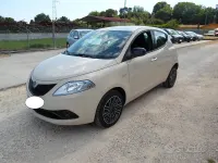 Usata Lancia Ypsilon Platinum 69 CV (50 kW) 2018 Bianco Utilitaria