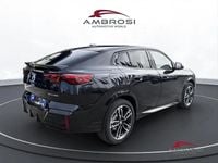 Nuova BMW iX2 M Sport 150 kW (204 CV) 2025 Black sapphire metallizzato SUV