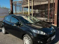 Usata Ford Fiesta 68 CV (50 kW) 2010 Nero Berlina