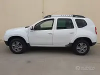 Usata Dacia Duster 105 CV (77 kW) 2015 Bianco SUV