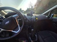 Usata Ford Fiesta Titanium 75 CV (55 kW) 2013 Bianco Berlina