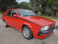 Usata Alfa Romeo 75 Quadrifoglio Verde 165 CV (121 kW) 1991 Rosso Berlina