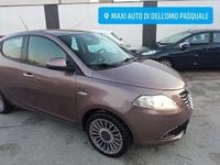 Usata Lancia Ypsilon Platinum 69 CV (50 kW) 2015 Viola Utilitaria