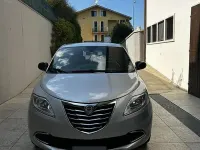 Usata Lancia Ypsilon 69 CV (50 kW) 2011 Grigio Utilitaria