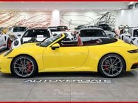 Usata Porsche 911 450 CV (330 kW) 2021 Giallo Cabrio