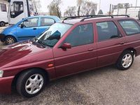 Usata Ford Escort Ghia 90 CV (66 kW) 1997 Rosso Station wagon