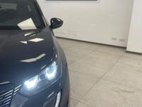 Usata Peugeot 2008 Allure 101 CV (74 kW) 2023 Nero SUV