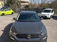 Usata VW T-Roc Advance 116 CV (85 kW) 2019 Grigio metallizzato SUV