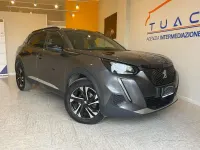Gebraucht Peugeot 2008 Allure 129 PS (94 kW) 2023 Grau SUV