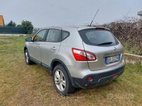 Usata Nissan Qashqai Tekna 110 CV (80 kW) 2013 Gray SUV