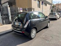 Usata Lancia Ypsilon Silver 69 CV (50 kW) 2011 Nero Utilitaria