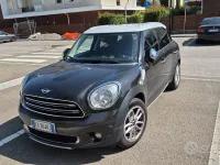 Usata Mini Cooper Countryman 111 CV (81 kW) 2014 Marrone SUV