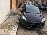 Usata Ford Fiesta 90 CV (66 kW) 2009 Nero Utilitaria