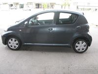 Usata Toyota Aygo 68 CV (50 kW) 2011 Grigio Utilitaria