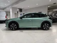 Usata Lancia Ypsilon 101 CV (74 kW) 2025 Verde Utilitaria