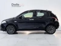 Usata Lancia Ypsilon Silver 70 CV (51 kW) 2023 Nero vulcano Utilitaria