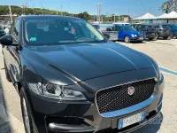 Usata Jaguar F-Pace Pure 180 CV (132 kW) 2018 Nero SUV