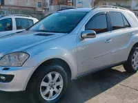 Usata Mercedes ML320 224 CV (164 kW) 2007 Argento SUV