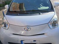 Usata Toyota iQ 68 CV (50 kW) 2009 Bianco Utilitaria