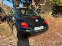 Usata VW New Beetle 90 CV (66 kW) 2000 Nero Utilitaria