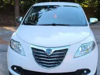Usata Lancia Ypsilon 85 CV (62 kW) 2014 Bianco Utilitaria