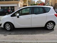Usata Opel Meriva 95 CV (69 kW) 2014 Bianco Monovolume